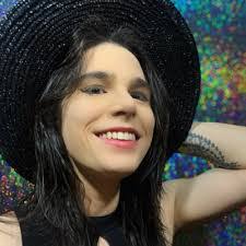 Alexis Pendleton's Instagram, Twitter & Facebook