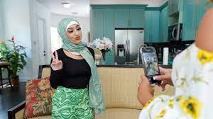 Hijab Hookup | Violet Gems & Vivianne DeSilva – Giving In To The Urges |  Love Hookup - YouTube
