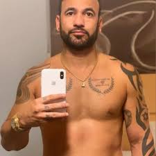 Chrysti ane, olga souza, laryssa dias and more. Ex Bbb Se Irrita Com Retirada De Foto Sensual Do Instagram Palhacada Noticias Sobre Famosos Giro Marilia Noticias