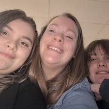 What to do when unable to comment in group posts?