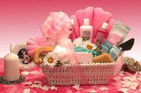 Finding the perfect blend of unique and creative, yet a practical birthday gift for the women you love isn't easy. Top 10 Romantic Birthday Gifts Ideas For Wife Indian Wedding Gifts