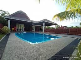 Situated along with other private residences, this villa is of walking distance to the club house and the resort's main entrance. A Famosa Bungalow Lot 860 Home Facebook