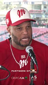 Joe Torre no solo dirigió a los Yankees a una era dorada de campeonatos,  sino que también fue el mentor silencioso que marcó el comienzo de nuevas  leyendas. En aquellos días, un joven llamado Robinson ...