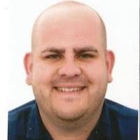 300+ perfiles de «Aaròn»