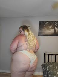 Did you miss me? Xoxo Daisie Girl 😈😉 : rBBW