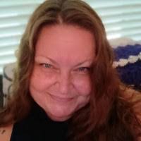 Christine Deshane's Instagram, Twitter & Facebook