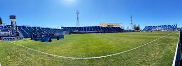 Sin embargo, lo que debería haber sido una celebración controlada, terminó por transformarse en lo contrario cuando los fanáticos rompieron con las restricciones, e ingresaron al feliciano gambarte. N8ugejsuooubfm