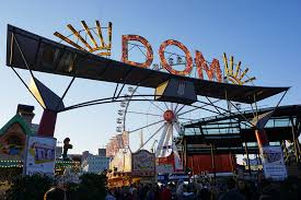 Three times a year you can experience fun, nostalgia and thrills. Hamburger Dom Im Sommer Bald Eine Woche Langer Fink Hamburg