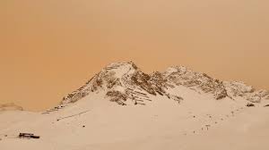 Ähnlich ist die wetterlage am mittwoch. Sahara Staub Farbte Himmel Vorarlberg Orf At