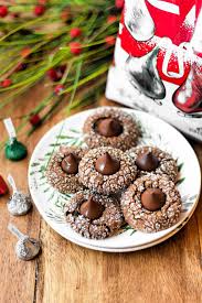 If all the frosting and decorating feels too tedious for you, try making a lattice weave from the. Gingerbread Kiss Cookies Life Love And Good Food