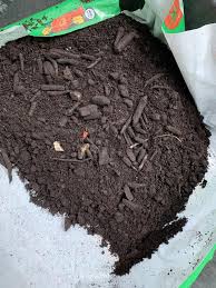 Plus, moisture control protects against over and under watering so you can grow a bigger. Garden Soil For Flowers Vegetables Miracle Gro Canada