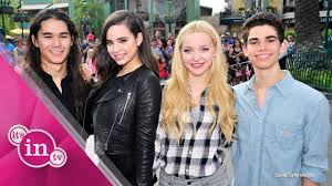 Er war ein unglaublich talentierter künstler, ein bemerkenswerter eine fürsorgliche und nachdenkliche person, und vor allem ein liebevoller und. Nach Tod Von Cameron Boyce Tranen Videos Von Dove Cameron Youtube