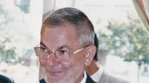 Robert Leite's Instagram, Twitter & Facebook