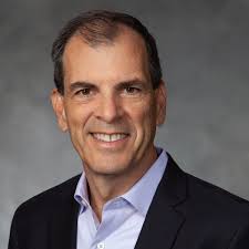 Screen Magazine Dennis Dean Answers Five Questions with SCREEN