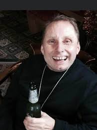 An Albion Legend, most certainly of The Goldstone Ground, A Mascot in 1995  aged 37 and a welcoming Face outside the Ground. Nigel Bushfire Erskine,  RIP OUR Friend 😢 Thoughts go to