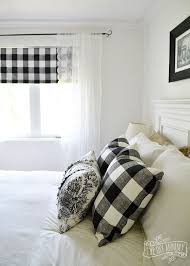 Black And White Checkered Farmhouse Decor Our Guest Cottage Bedroom A Small Space On A Budget In Black White The Diy Mommy Farmhouse Style Bedroom Decor White Bedroom Decor Farmhouse Style Bedrooms