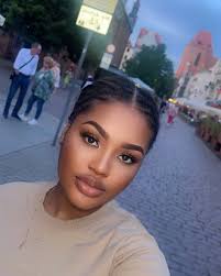 I need a boyfriend Don't mind the age 🙈