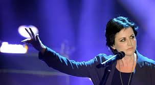 Acesse e veja mais informações, além de fazer o download e baixar música mp3 é um app para encontrar arquivos em mp3 muito simples e prático. Who Is Dolores O Riordan Cranberries Singer And Zombie Hitmaker Dies At 46 Ibtimes India