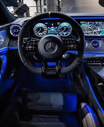 Demarrer Un Business En Ligne En 30 Jours Marketing Relationnel Le Street Marketing Cours De Mark En 2020 Voiture Mercedes Voitures De Luxe Interieur Voitures De Luxe