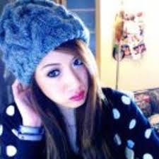 Stream Debbie Woo music