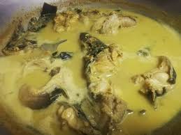 Kelihatan baik tetapi ketika makan ikan suma memecahkan masa tu dah dah lama! Resepi Ikan Keli Masak Lemak Cili Api Suria Amanda