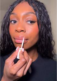 Nivea Lip Oils: The Perfect Lip Care for a Juicy Look