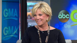 Check out our joan lunden selection for the very best in unique or custom, handmade pieces from did you scroll all this way to get facts about joan lunden? Joan Lunden Opens Up About Cancer Battle And Losing Her Hair Abc News