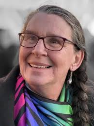 Lisa Goodwin is Creating Poetry, Stories, Mythic Quests and Adventures.