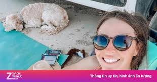 Công khai đồng tính, ly hôn chồng rồi đi khắp thế giới