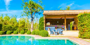 This is a video to build a mini house with a swimming pool. Pool House How To Properly Design This Mini Pool House World News Business Lifestyle Entertainment Site