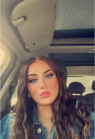 Ashley Nicole Lyon (@ashleynicolelyon)