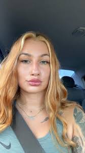 Lash technician for brown lashes in The Colony?