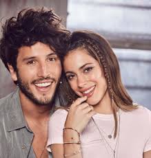 En 2020, presentó dos sencillos: Imperdible Esto Es Lo Que Todavia Une A Sebastian Yatra Con Tini Stoessel El Intranews