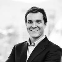 1600+ perfiles de «Patrick In»