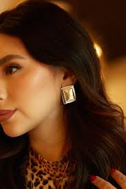 Search Results for "silver earrings"