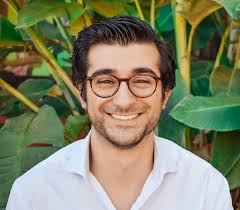 Congratulations to Andrew Kuczkowski, one of three winners of scholarships  for the 2016-2017 academic year from the Society of Professional  Journalists Greater Buffalo Chapter Scholarship Fund. Andrew, who will be a  senior