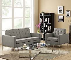 Ruang tamu selain sebagai tempat menjamu tamu juga beberapa rumah gunakan sebagai ruang keluarga, atau bagi rumah dengan ukuran sangat mungil juga berfungsis ebagai ruang makan. 7 Model Sofa Ruang Tamu Mainimalis Modern 2021