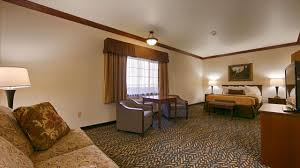 Ample space for 6 with 2 full baths. Best Western Plus Yosemite Gateway Inn Oakhurst Aktualisierte Preise Fur 2021