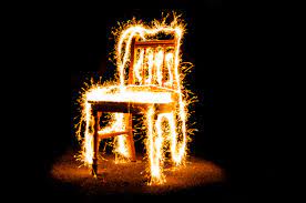 Jedem gruppenmitglied wird rückgemeldet, welchen ersten eindruck jedes einzelne 1. Fight Club Der Heisse Stuhl Foto Bild Stillleben Arrangierte Szenen Sammelsurium Bilder Auf Fotocommunity