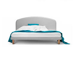 100,00 € in ferro battuto color nero con rete matrimoniale a doghe rete 190cm x 158cm. Letto Matrimoniale Con Ampia Testata E Piedino Alto Noctis Gardinistore