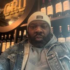 Greg Barnett (@gbo74)