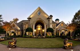 House Ideas I Love The Circle Drive And Lions For A Little Adpi Love Mansions Million Dollar Homes House Exterior