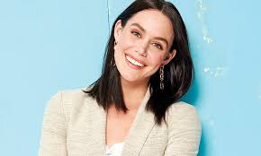 Others write fan fiction about the lingering rumors of an unconfirmed romance. Tessa Virtue On Retiring From Skating Starting Her Mba And The Women Who Most Inspire Her