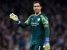 This is claudio bravo by banfield oficial on vimeo, the home for high quality videos and the people who love them. Claudio Bravo Bikin Blunder Pep Guardiola Pasang Badan Liga Olahraga