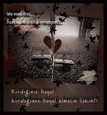 Kızla konuşulacak konular blogu olarak daha önce bu konuda kızla tanışma taktikleri başlıklı bir yazı kaleme almış ve bu yazıda kızlarla nasıl tanışılır sorusunu cevaplamaya çalışmıştık. Kizlari Etkilemek Icin Soylenen Sozler Kadinchat