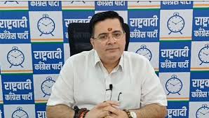 Thane Politics | ठाण्यात राजकीय वाद चिघळला; सुनिल तटकरेंच्या बदनामीवरून आनंद  परांजपेंचे विकास लवांडे यांना प्रत्युत्तर