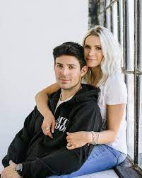 In an interview, carey price's wife angela said that the couple was set up on a blind date by her friend, who was dating carey's roommate at the time. Angela Price Carey Price Hockey Guys Guys Angela