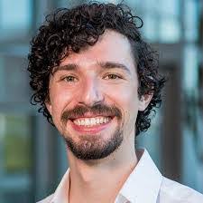 Yuling Wang's Instagram, Twitter & Facebook