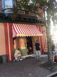 Photos Live Action Disney S Lady And The Tramp Now Filming In Georgia Lady And The Tramp Disney Live Action Live Action