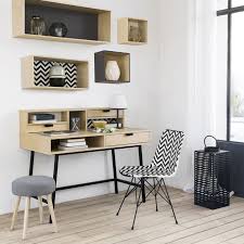 Amenager 20m2 10 Astuces Indispensables Clemaroundthecorner Bureau Maison Du Monde Decoration Maison Decor De Salle D Etude